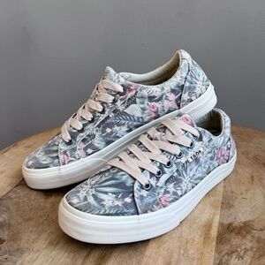 Taos Plim Soul Tropical Sneakers Size 8.5 Floral Canvas Arch Support Comfort